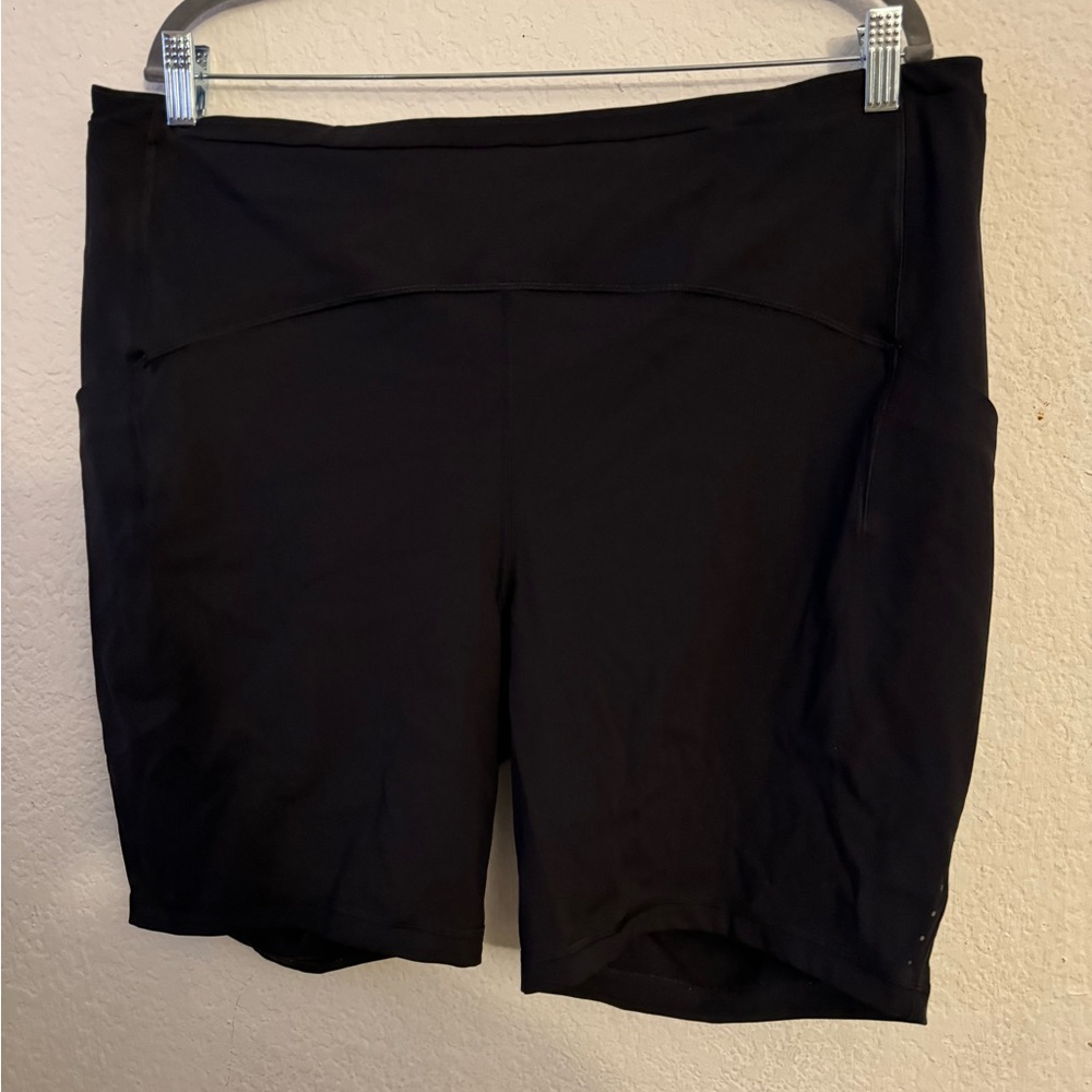 Lululemon biker shorts